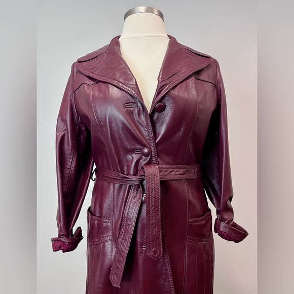 VTG 1970s Burgundy Leather Trench Coat - Picture 2 of 5